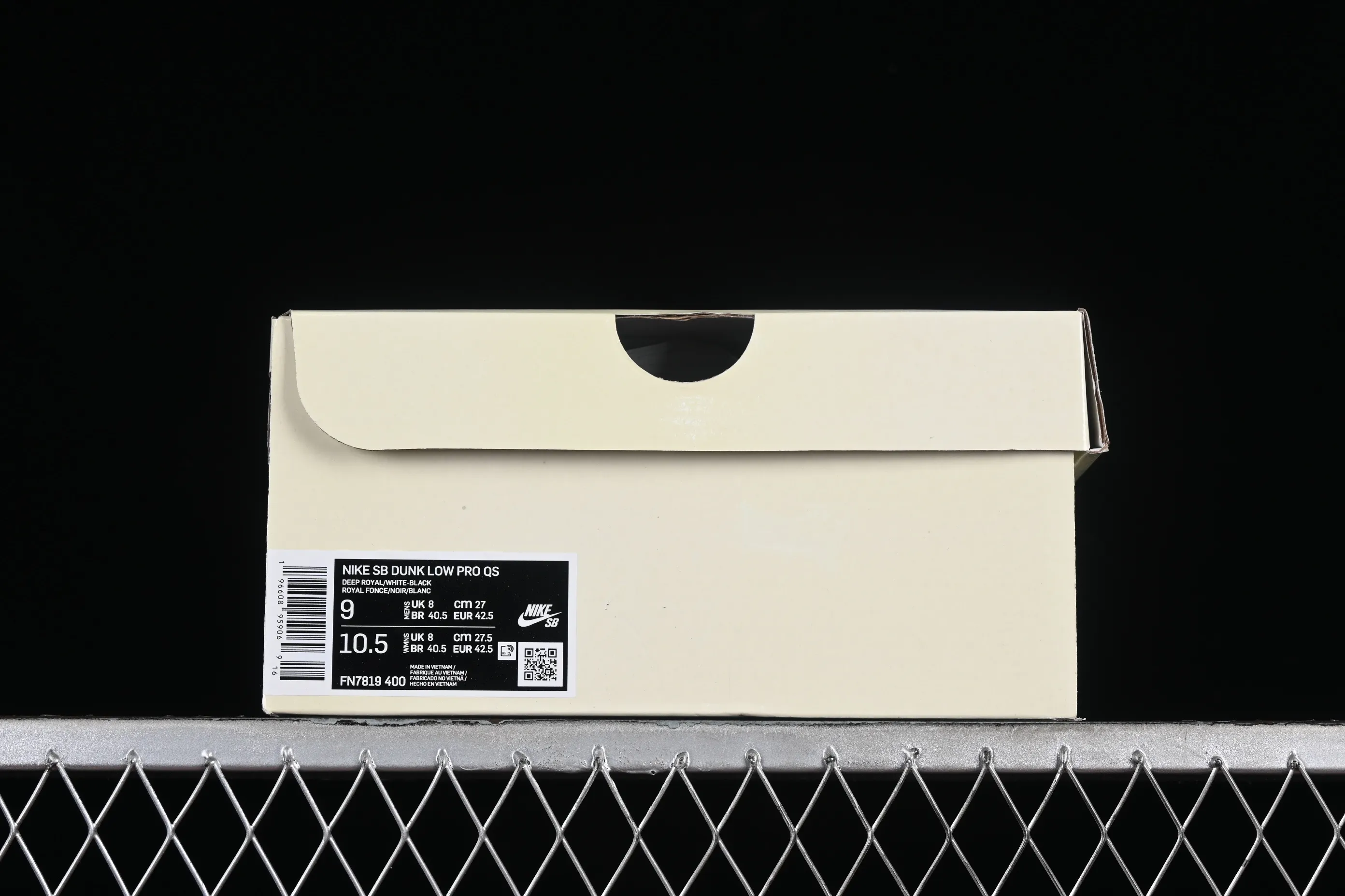 All categories Nk SB Dunk series Nk SB Dunk Low low-top sneakers M version pure original Born x Raised x Nk SB Dunk American street style joint model SB low-top sports and leisure sneakers FN7819-400